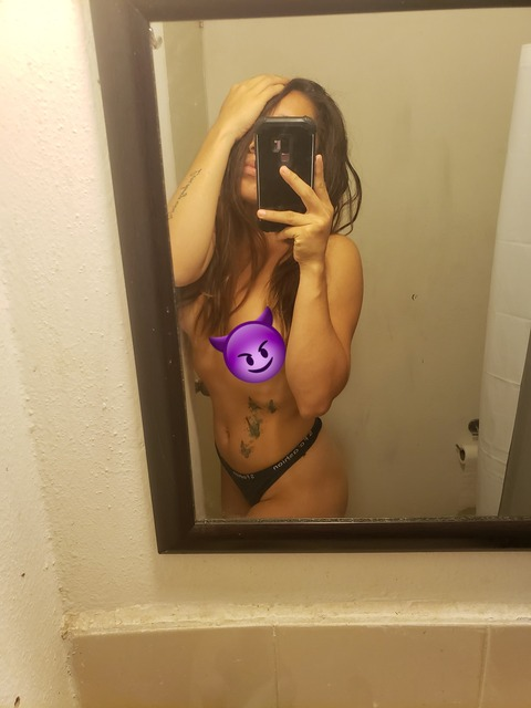 babelilith69 onlyfans leaked picture 2