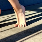 bellestinyfeet avatar