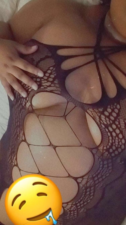 bigbootienaee onlyfans leaked picture 2