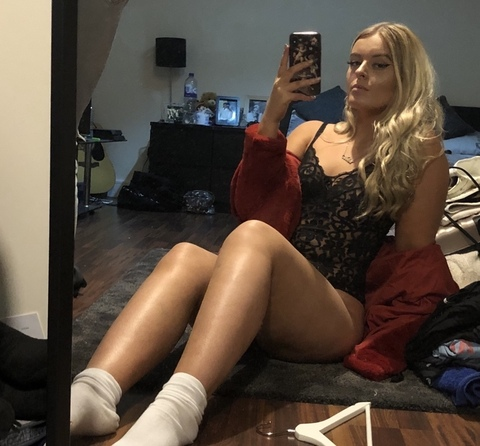 blondebabygirlxo onlyfans leaked picture 2