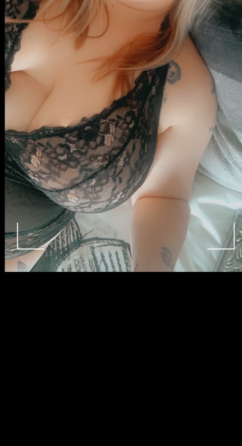 cleoroxanne onlyfans leaked picture 2
