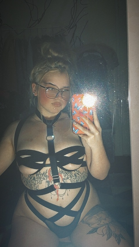 doitwithm onlyfans leaked picture 2