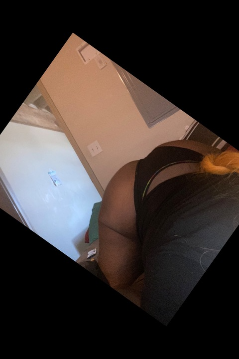 ebonydarkchampagne onlyfans leaked picture 2