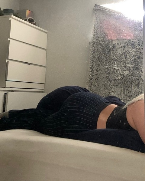 emmapedersen64 onlyfans leaked picture 2