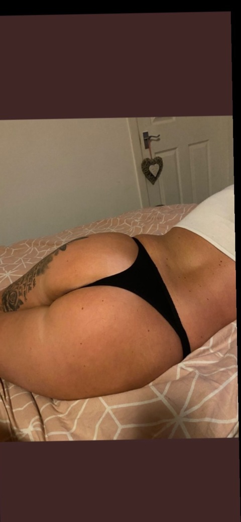 lifeoflianne onlyfans leaked picture 2