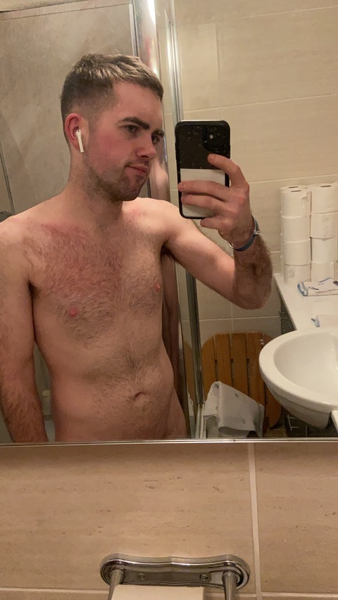 littlebadboy98 onlyfans leaked picture 2