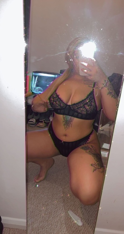 missantibaby onlyfans leaked picture 2