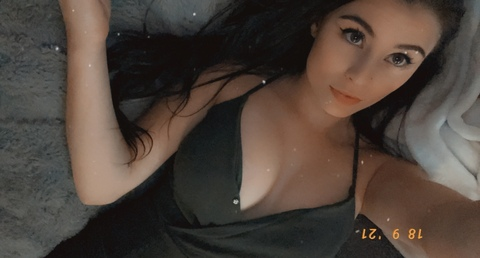 misssierralynae onlyfans leaked picture 2