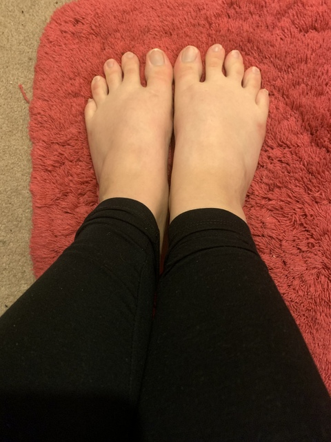 nursingfeet2021 onlyfans leaked picture 2