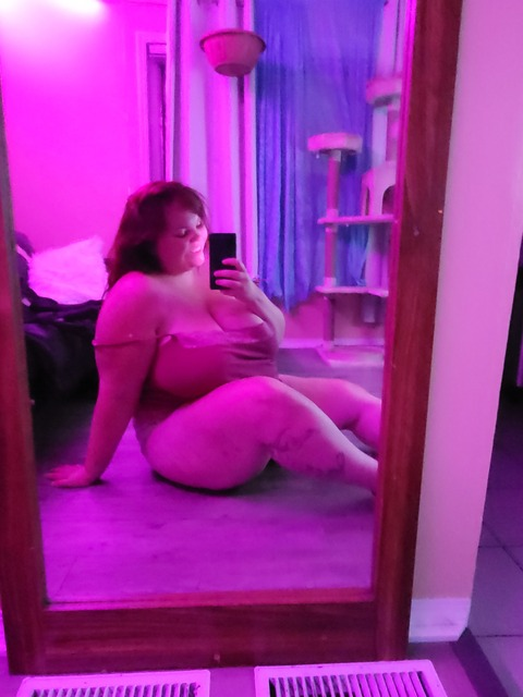 petlaady onlyfans leaked picture 2