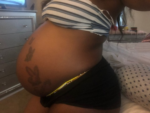 pregnantjuiicy onlyfans leaked picture 2