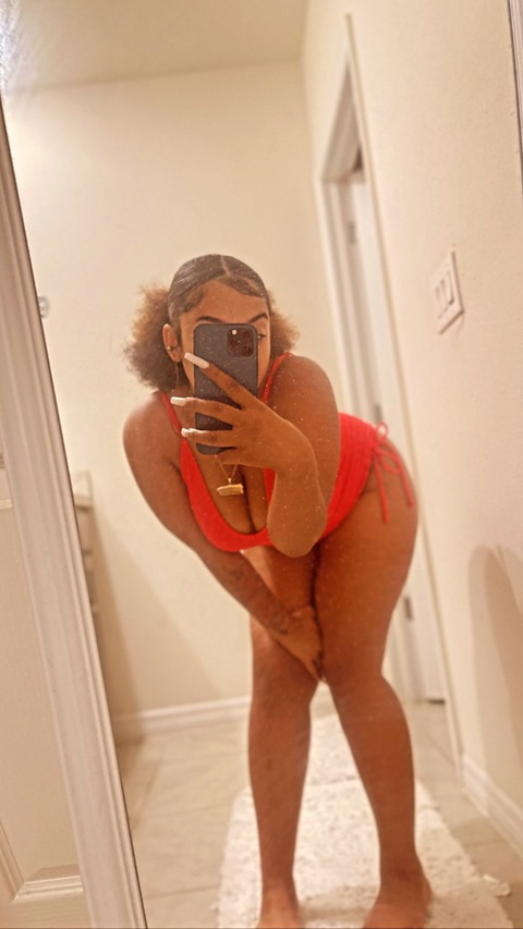 pretty-kay onlyfans leaked picture 2