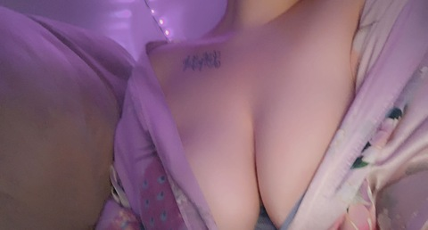 pretty__pinnkk onlyfans leaked picture 2