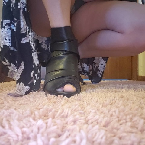 sassylittlefeet onlyfans leaked picture 2