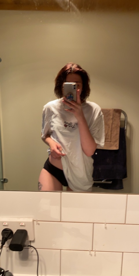 sexylittleminx2001 onlyfans leaked picture 2