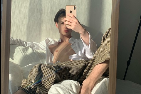 simonzlkv onlyfans leaked picture 2