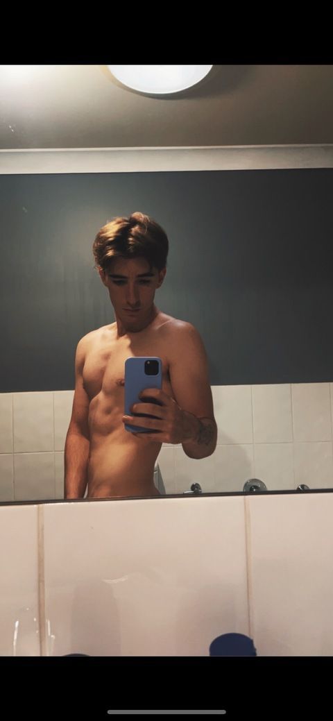 thatjuicytwink onlyfans leaked picture 2