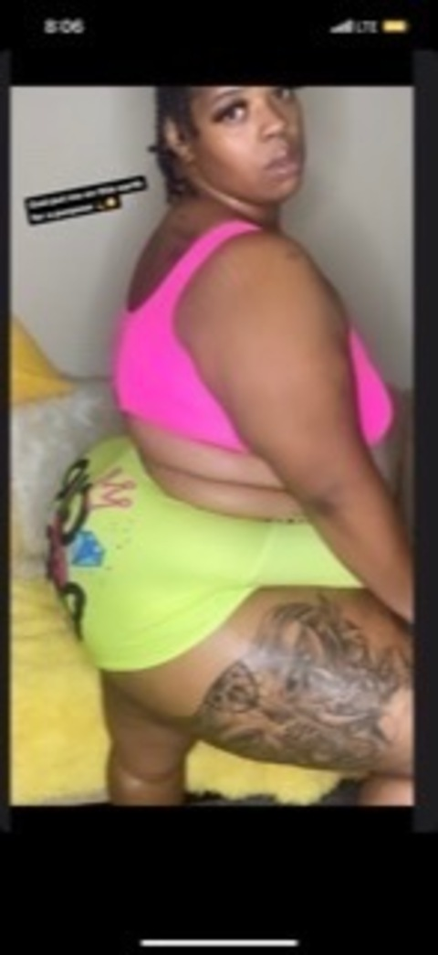 thickcakes1 onlyfans leaked picture 2