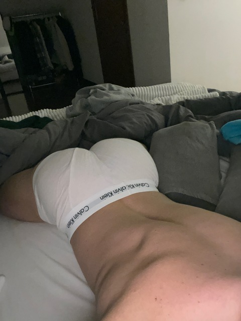 tomanglxx onlyfans leaked picture 2