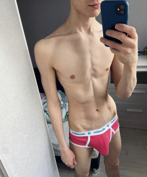 tomhugefree onlyfans leaked picture 2