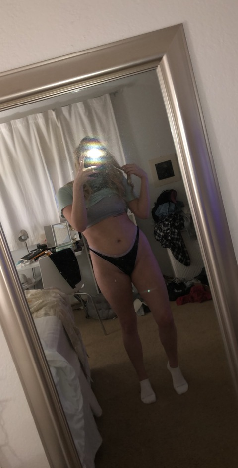 trulyxsweet onlyfans leaked picture 2