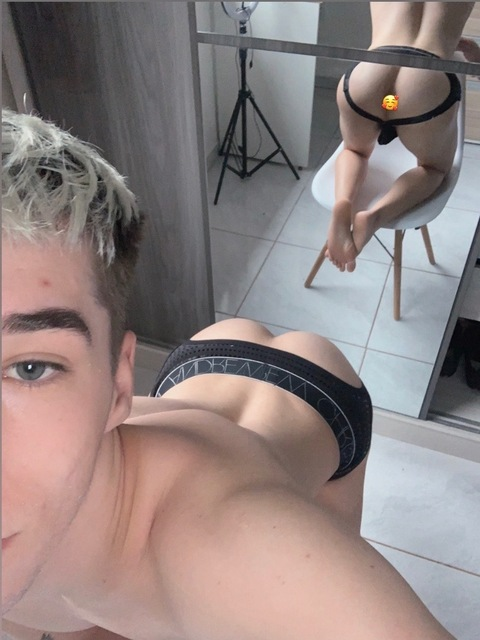 twink_samu onlyfans leaked picture 2