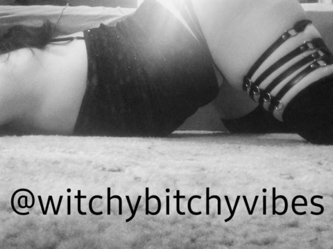 witchybitchyvibes onlyfans leaked picture 2