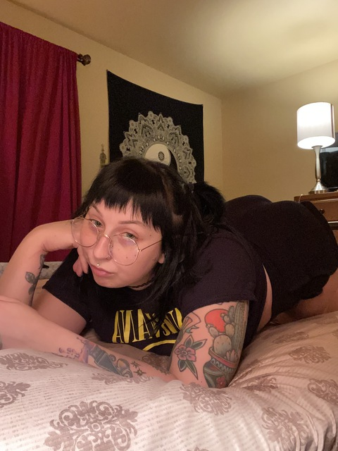 xmomxbodx onlyfans leaked picture 2