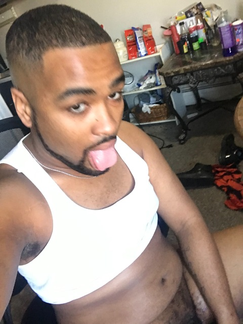 yofavoriteprettyboy onlyfans leaked picture 2